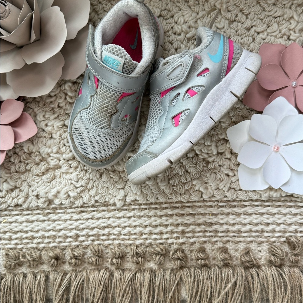 Nike Kids' Gray and Pink Sneakers